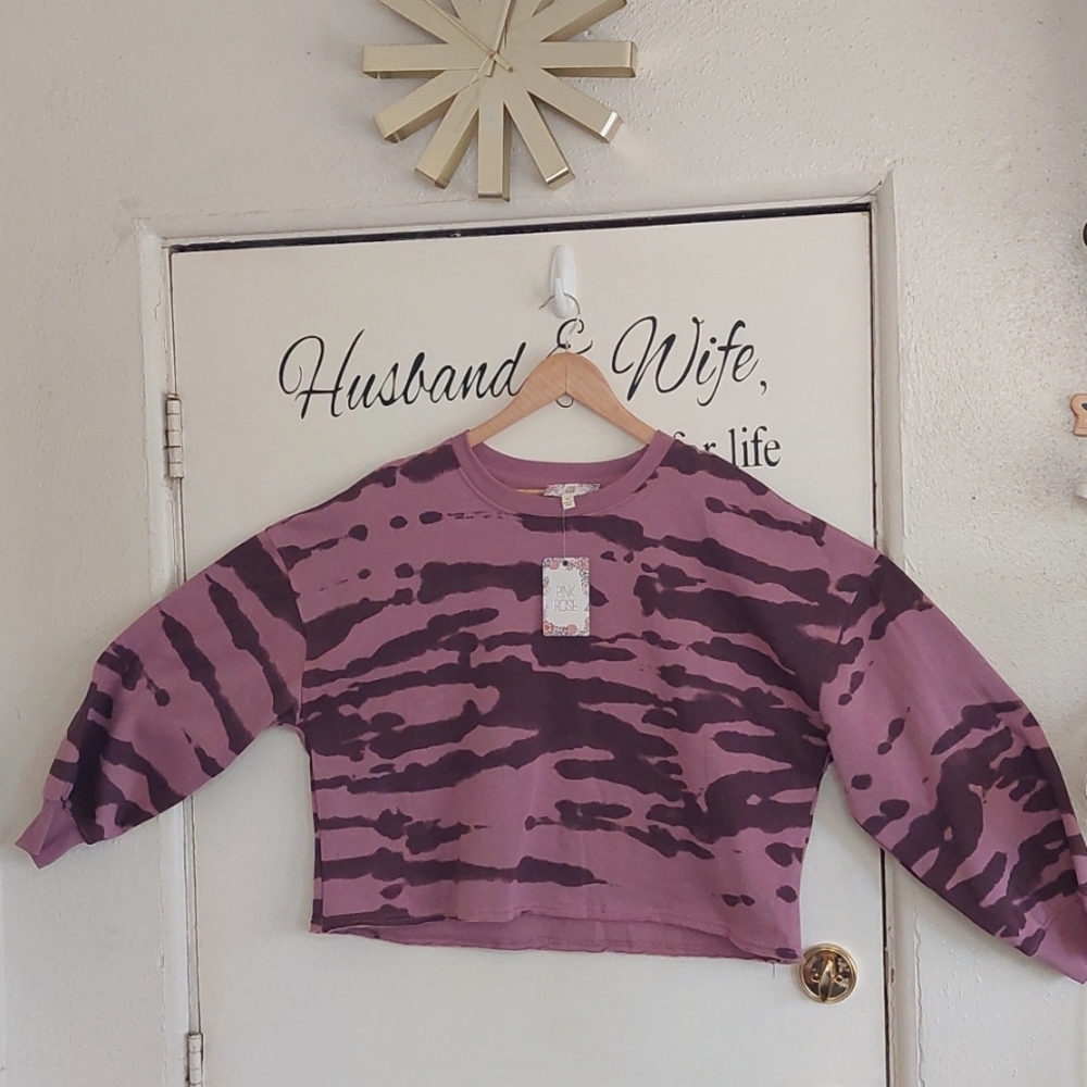 Pink Rose, crop top sweater size XL new with tags!